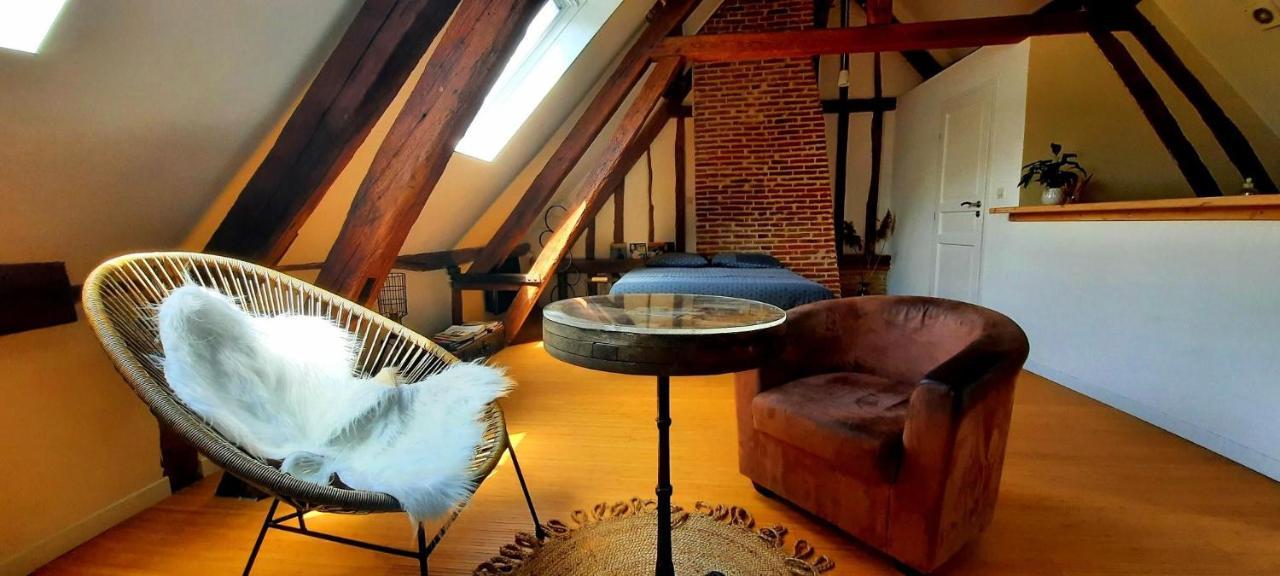Appartement Loft de charme á 150m de la cathédrale à Beauvais Extérieur photo