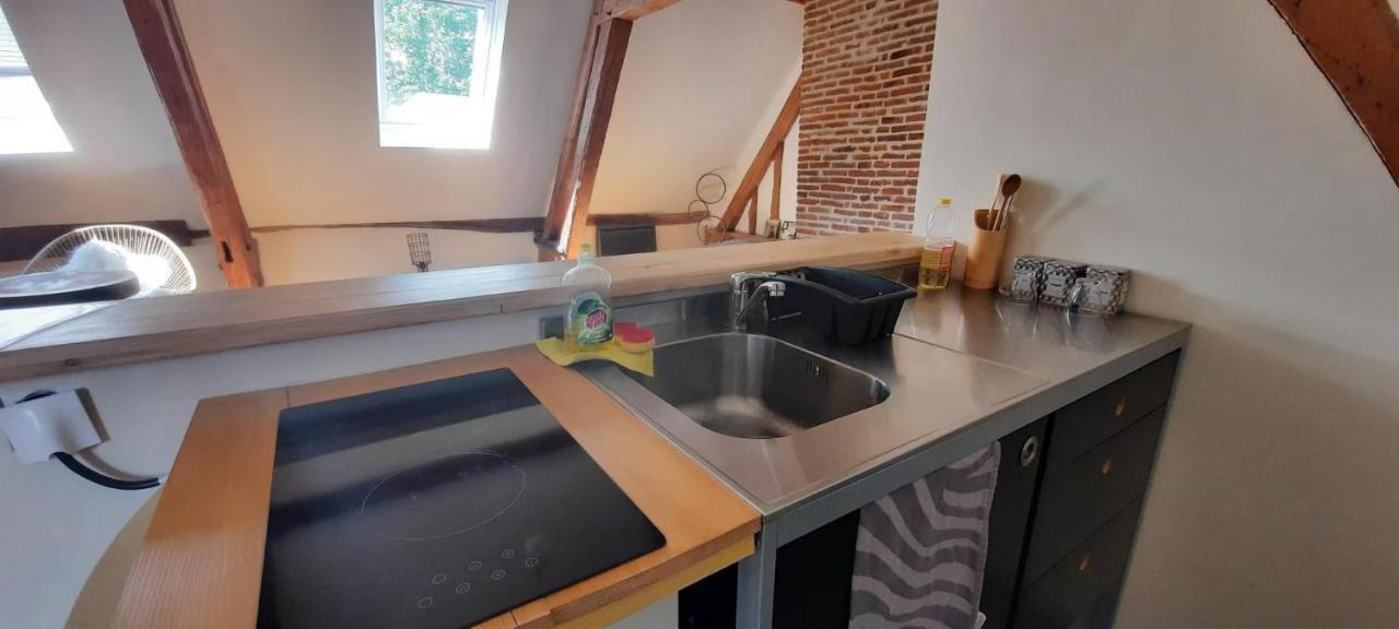 Appartement Loft de charme á 150m de la cathédrale à Beauvais Extérieur photo